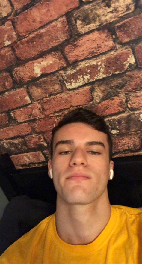 who would give me head? | Scrolller