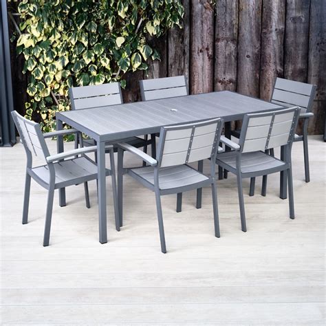 Table chair set plastic online