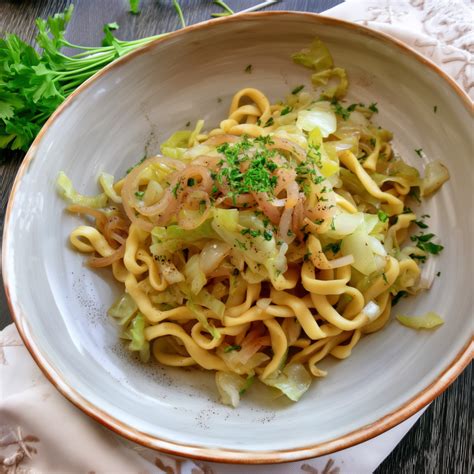 German Apple Cake - Frau Virtin | traditional recipe