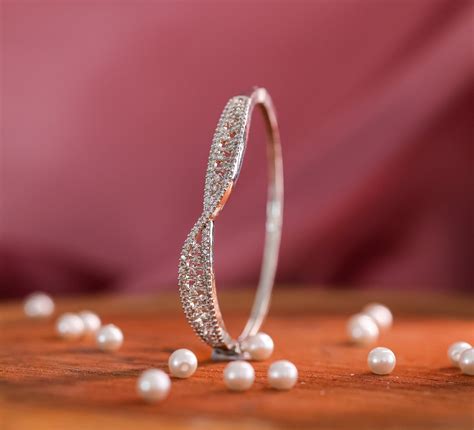 White Rhodium-Plated CZ Stones Bracelet for Women