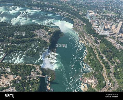 Aerial view of Niagara Falls featuring Horseshoe Falls, American Falls ...