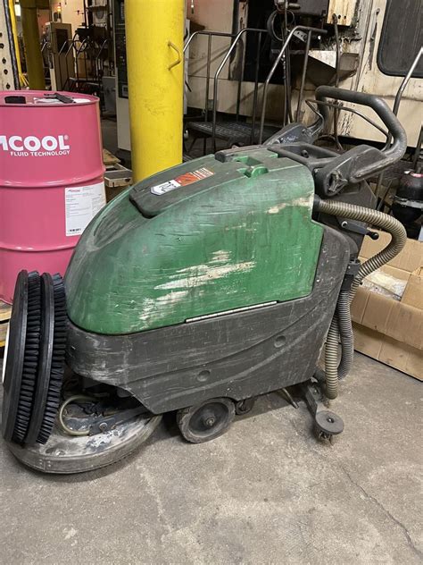 BULLDOG Floor Scrubber