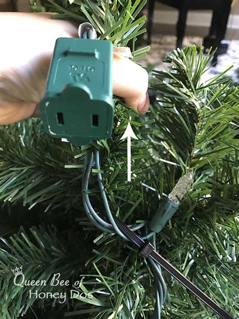 Pre-Lit Tree Light Repair 的图像结果