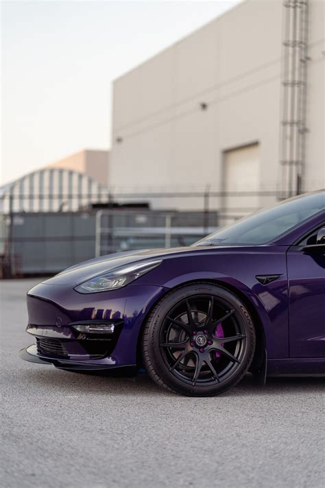 Purple Tesla Model 3 - Gloss Metallic Mysterious Indigo