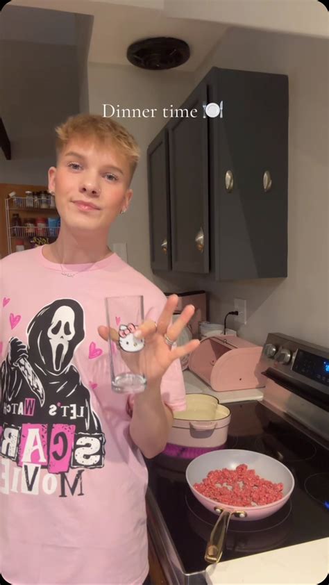 Michael Duvall Nudes