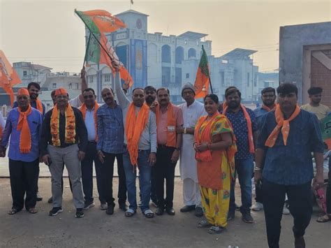 Victory festival celebrated by Bharatiya Janata Party along with Kamal ...