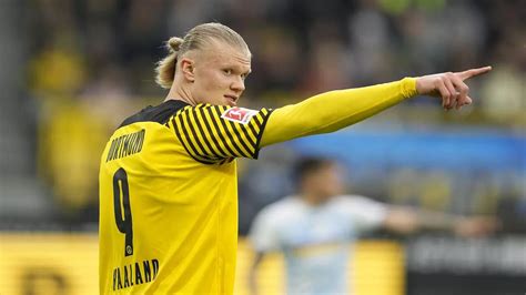 Premier League: Pep Guardiola's Manchester City agree to sign Borussia ...