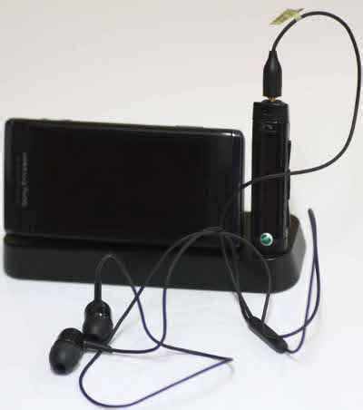 Sony Ericsson Aino sizzles - 8.1MP cam, capacitive touch at Rs. 28, 950 ...