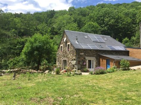 LE LEPADOU-BAS (Saint-Chely-d'Aubrac) - Guesthouse Reviews, Photos ...