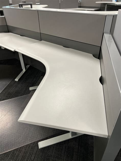 Humanscale Float Desk 的图像结果