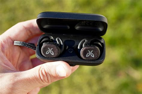Jaybird Vista 2 Vs. Beats Fit Pro: Who Makes the Best Running Earbuds ...