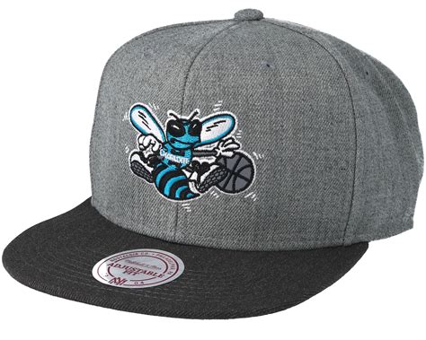 Charlotte Hornets Heather Reflective Grey Snapback - Mitchell & Ness ...