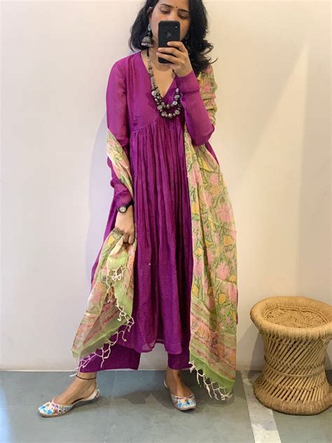 Magenta Purple chanderi anarkali with churi sleeves Set of 3 – Hasli India