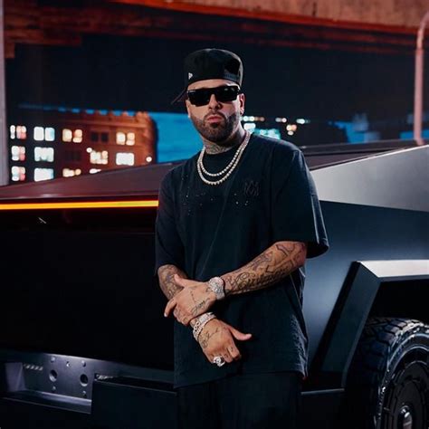 EN LA CAMA (PART. DADDY YANKEE) - Nicky Jam - LETRAS.COM