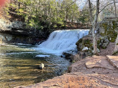 Wadsworth Falls State Park - Meigs Point Nature Center