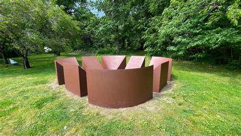 Robert Morris Artist