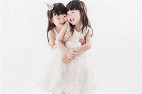 【双胞胎】【图】双胞胎的概率有多大 要怎样才能一胎儿女双全_伊秀亲子|yxlady.com