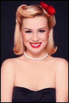 Pin Up Hairstyles by Easy Pin Up Hairstyles For Medium Hair You Should Really Pin Up Hairstyles