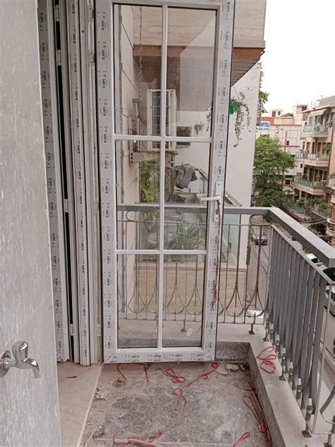 UPVC Sliding Windows - 3 Track UPVC Sliding Window Manufacturer from ...
