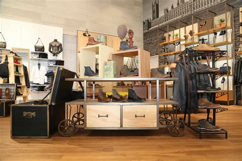 ARTURO CALLE lanza AC Leather - TSM Noticias