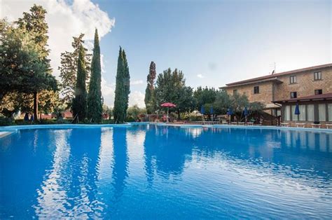 HOTEL VILLA PARADISO (Passignano Sul Trasimeno, Province of Perugia ...