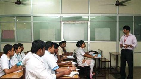 Sri Ramachandra Medical College: Courses, Fees, Admission, Faculty ...