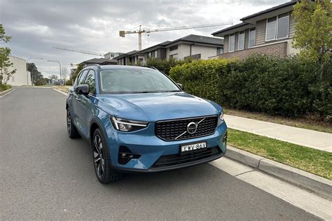 Volvo XC40 B5 Dark road test review 2023