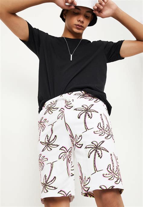 Buy Shorts for Boys Online in India at Best Prices | Max Fashion