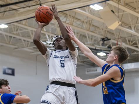 Birch Run vs. Mount Morris Boys Varsity Basketball - mlive.com