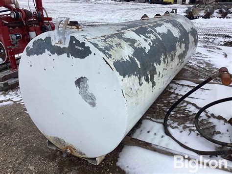 1000-Gallon Fuel Tank | Agriculture | BigIron