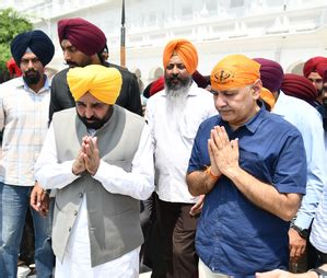Prayed for triumph of truth, says Sisodia after paying obeisance at ...