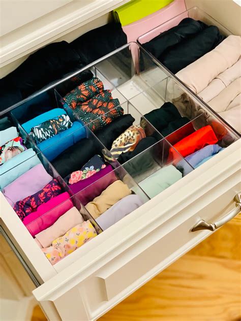 Walk-In Closet Organizing 的图像结果