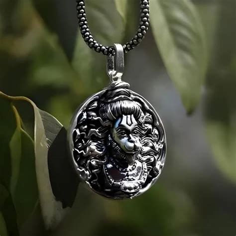 Hanuman Locket - Buy Hanuman Locket online at Best Prices in India ...