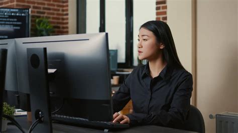 What Is Safe Distance From Computer Monitor 的图像结果
