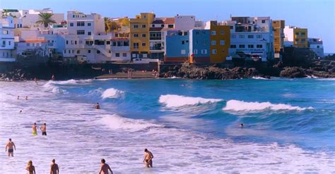 Swimming in Beach 的图像结果