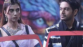 LIVE voting in Bigg Boss 19 grand finale? Fans react 'System hang kar ...