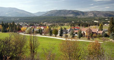 Radium Hot Springs Hotels from ₹ 3,779/night | Compare Best Hotels in ...