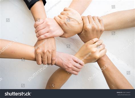 All Hands in Teamwork 的图像结果