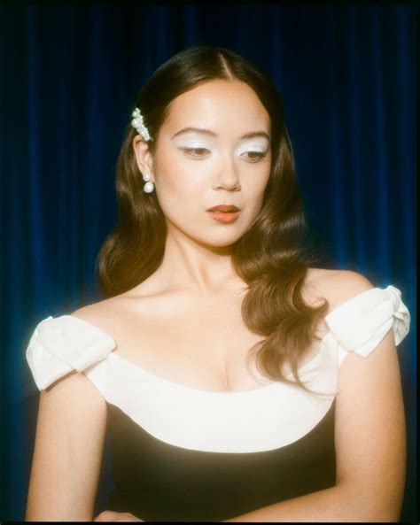 LAUFEY ANNOUNCES 'BEWITCHED: THE GODDESS EDITION' COMING APRIL 26, LEAD ...