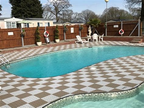 FAR FOREST CARAVAN PARK (Bewdley) - Campground Reviews & Photos ...