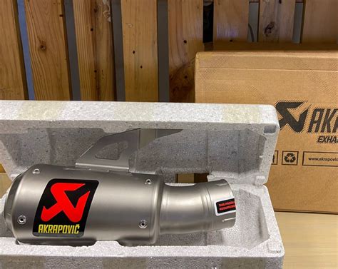 Akrapovic GP Slip-On Exhaust for BMW S1000RR 2020-2022 | 7aftermarket India