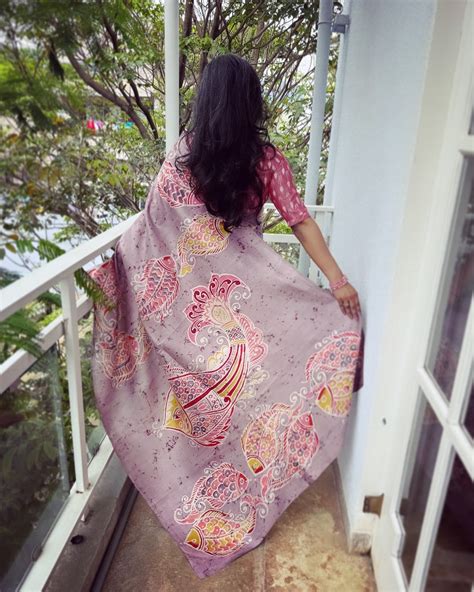 EE-X01363 Lilac Batik Fish Sari – sakhifashions