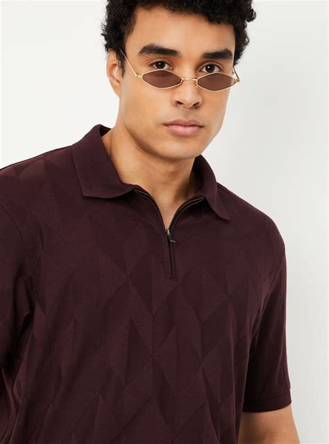 Buy Men Textured Regular Fit Polo T-shirt Online at just Rs. 799.0 ...
