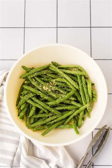 Parmesan Roasted Green Beans - Eating on a Dime