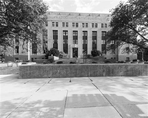 Kalamazoo County Courthouse (Kalamazoo, Michigan) | Stock Photos