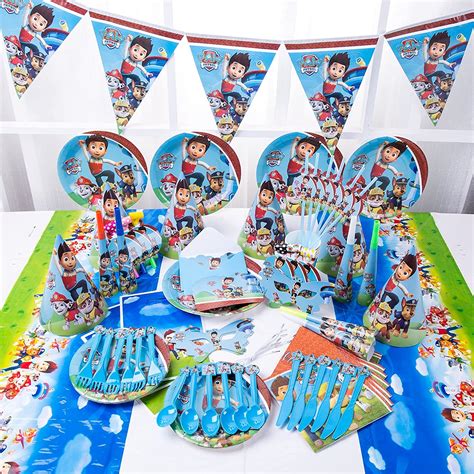 Buy HIGHLAND 142 Pc Paw Patrol Tableware for 10 Guests - Paw Patrol ...