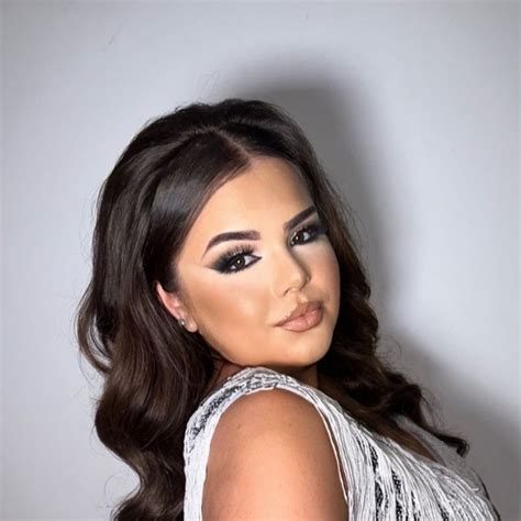 Emma - English teacher - ₹1310/h