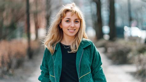 Kat Abughazaleh encourages people to run against her | WGN Radio 720 ...