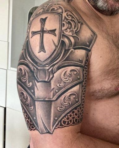 Top Trending Shoulder Tattoos for Men: Bold Tattoo Designs & Inspiring ...