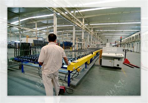 萍乡工程玻璃生产车间图片素材-编号13108002-图行天下